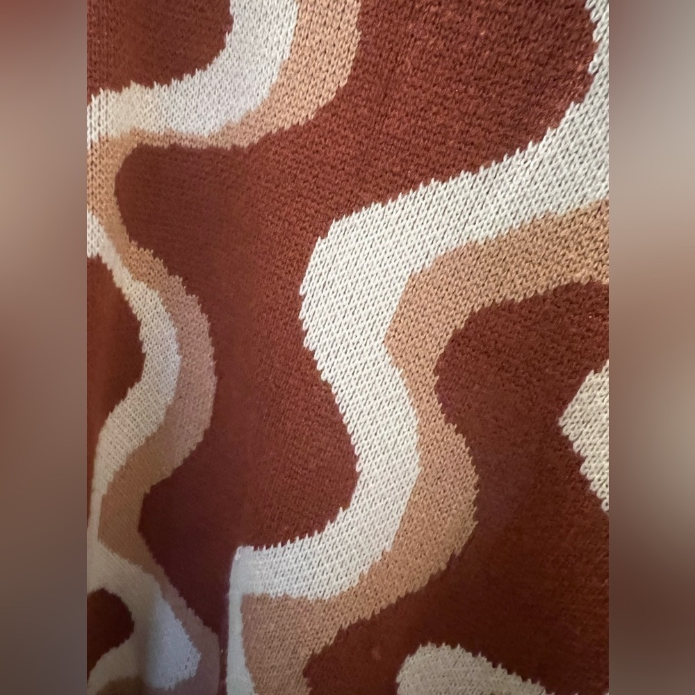 Bailey Rae Retro Wave Sweater - Picture 7 of 7